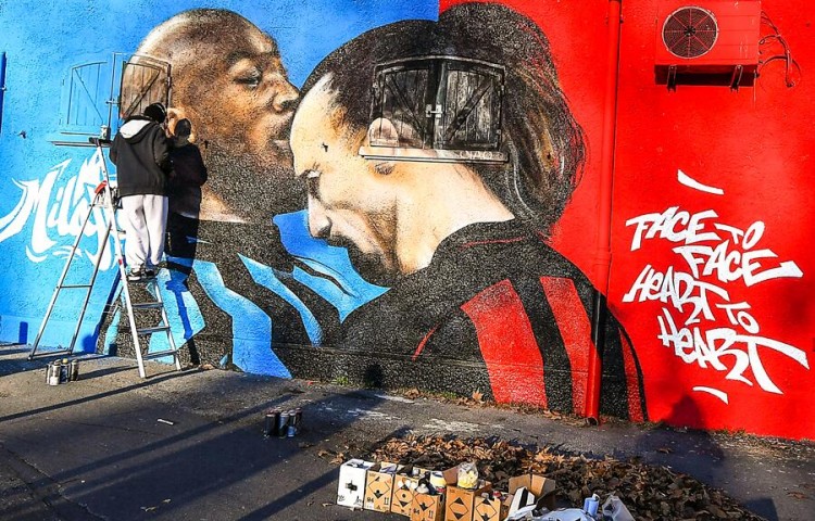 國(guó)米球迷領(lǐng)袖受審:盧卡庫送我手表&我?guī)退嫳诋嫞钚湃嗡_內(nèi)蒂