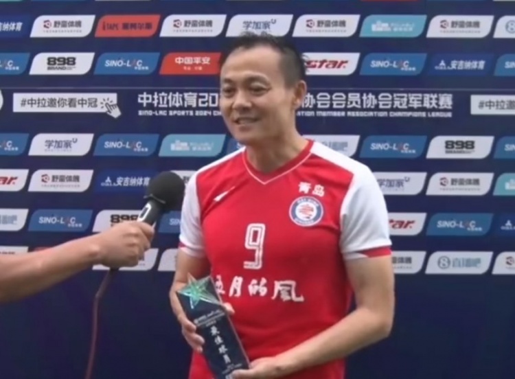 老板正在沖鋒!中冠球隊51歲投資人在足協杯首發出戰,擔任前鋒