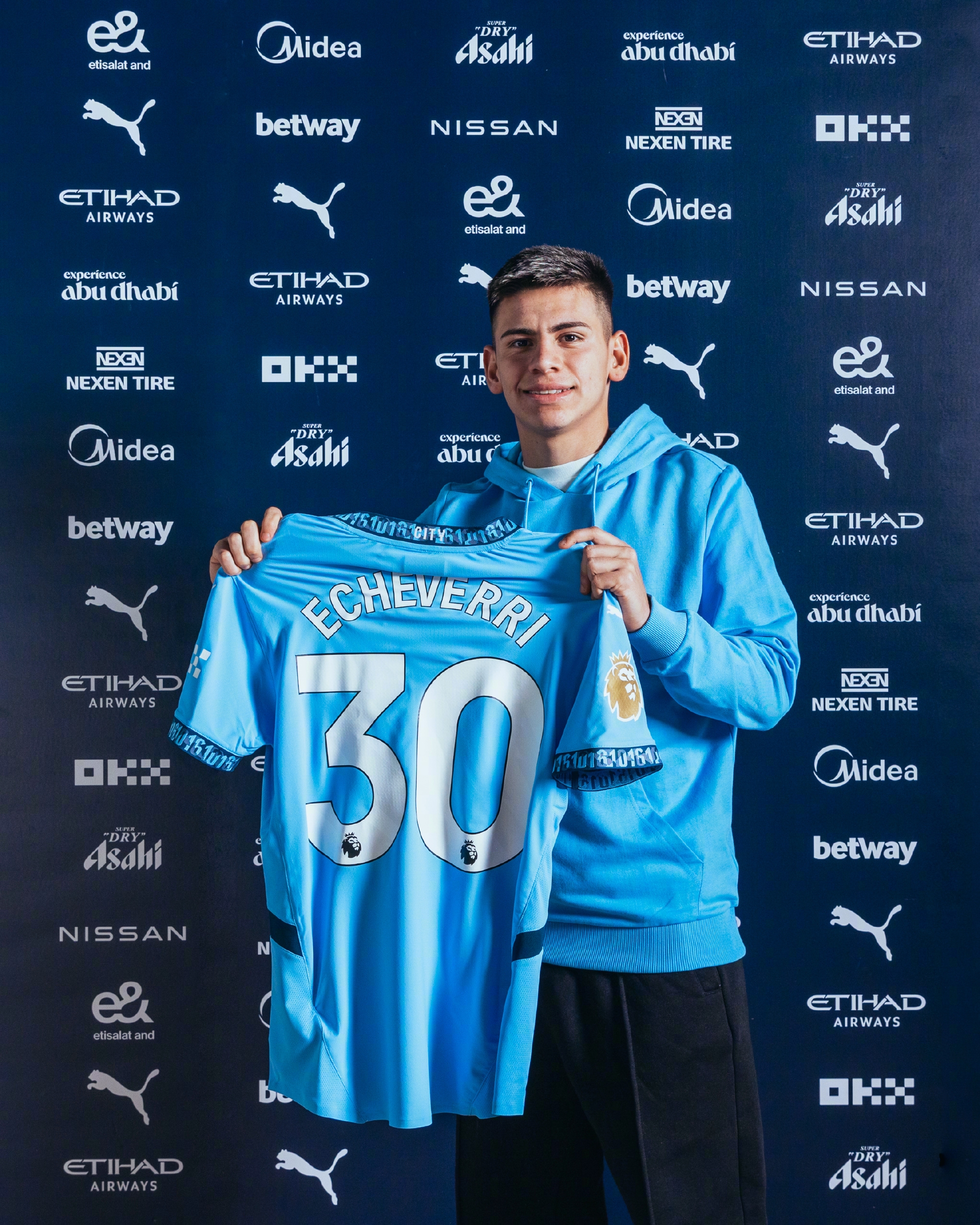 仍需適應!曼城2350萬簽19歲埃切維里 已正式加盟&本場未進大名單