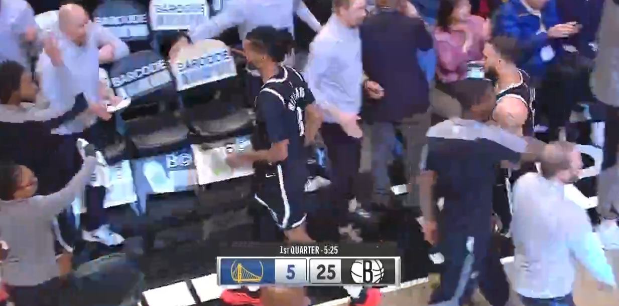 用你最擅長的方式!籃網主場下起3分雨 一波15-0領先20分打停勇士