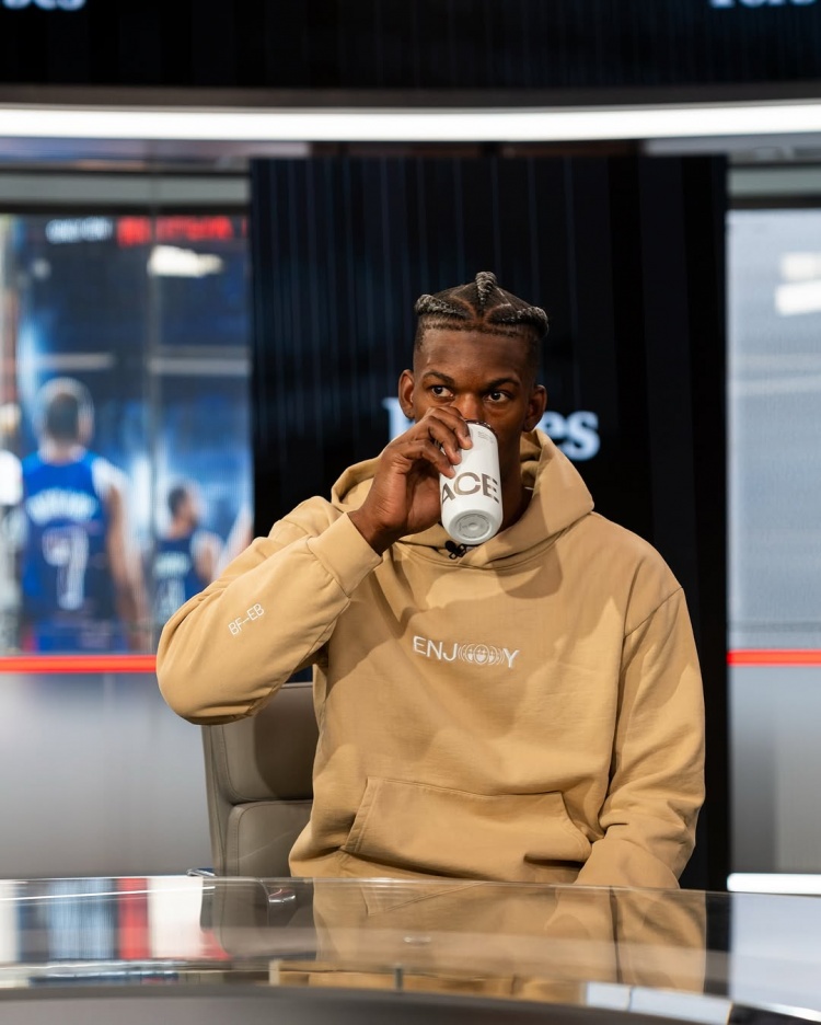 兩戰全勝&為斯派克-李送簽名球衣！巴特勒：逃離紐約 回到灣區