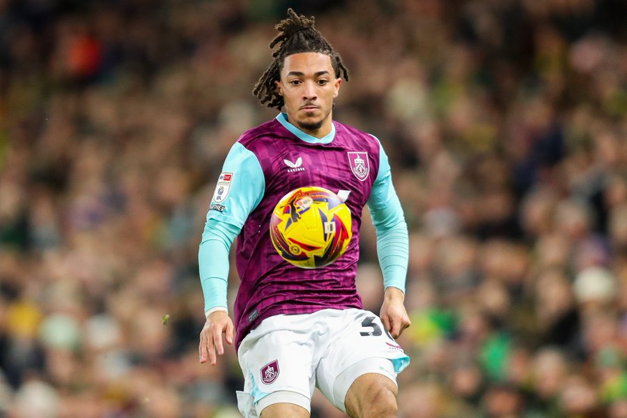 德天空:拜仁不太可能引進伯恩利邊鋒科萊奧肖 目前專注其他邊鋒