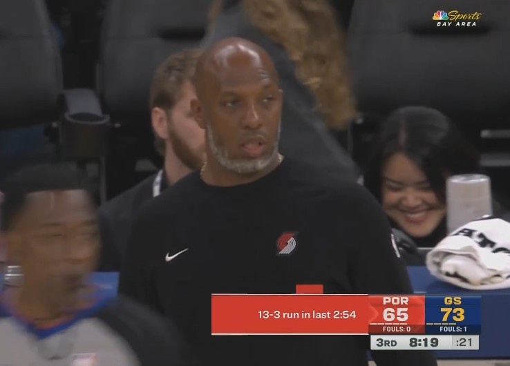 經典的勇士領先被追分！開拓者3分鐘內轟出13-3將分差縮小到8分