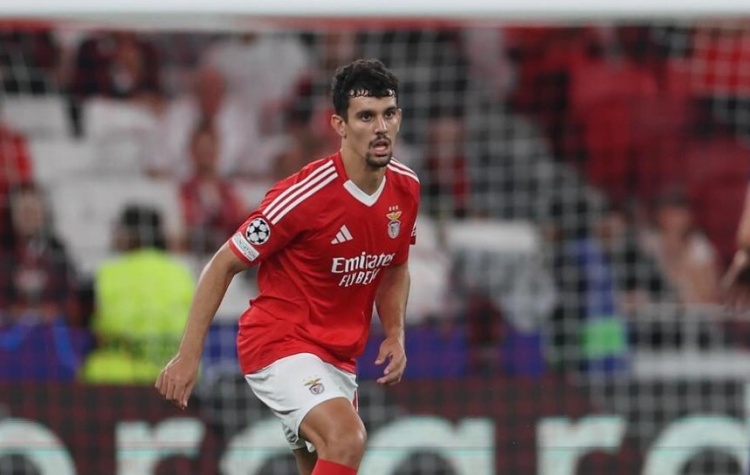 本菲卡后衛談客戰巴薩:我們不怕任何對手,要帶著漂亮的勝利離開