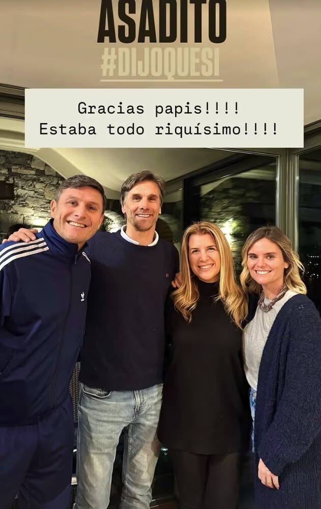 聯(lián)系密切!尼科-帕斯父親到米蘭市和薩內(nèi)蒂共進晚餐,并合影留念