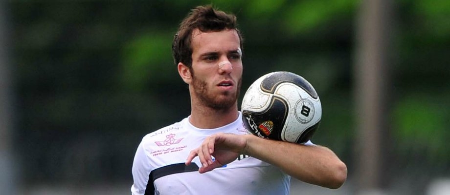 新晉國腳塞鳥出身自圣保羅+桑托斯青訓(xùn),早年反復(fù)租借20年來中國