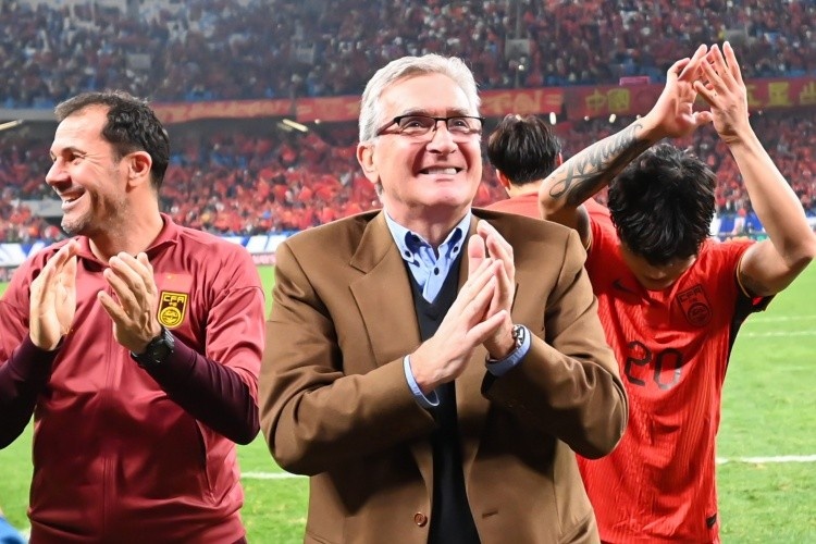 國(guó)足迎來(lái)蛻變??老將新人各司其職，“嵌合體”陣容迎來(lái)蛻變時(shí)刻