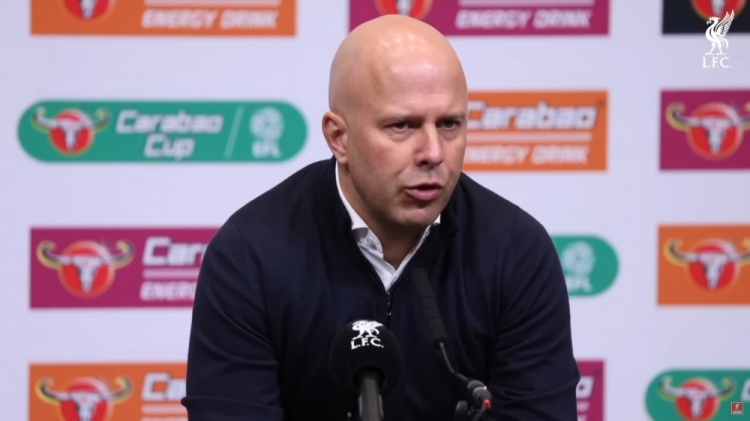 斯洛特:這是艱難的一周,但我們在英超將優勢從10分擴大到了12分