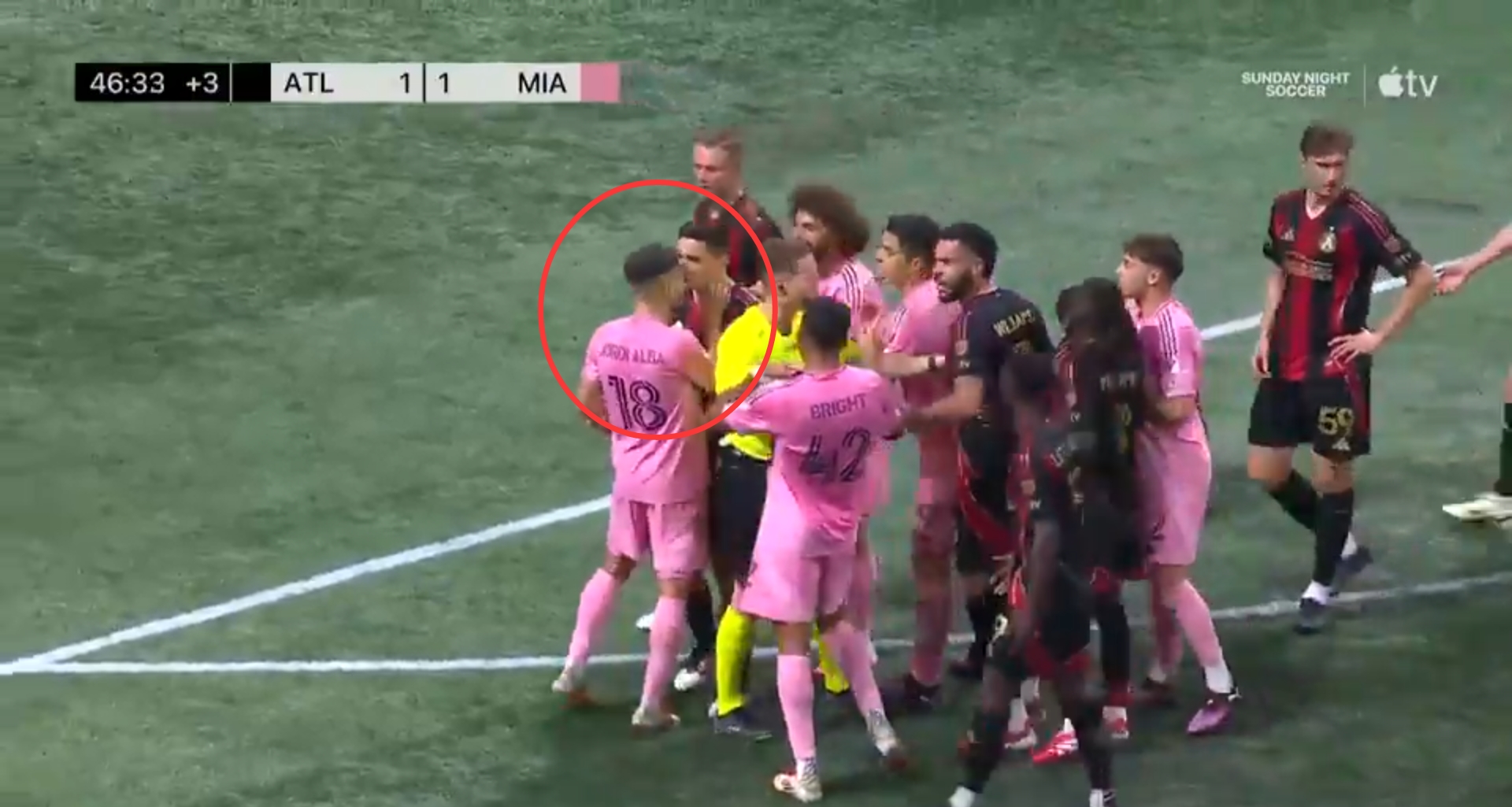 屢禁不止?官方:阿爾巴觸碰對手頸部被罰款 本賽季第2次違此規定