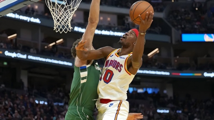 吉米：打雄鹿啊？庫里休息吧，我來！