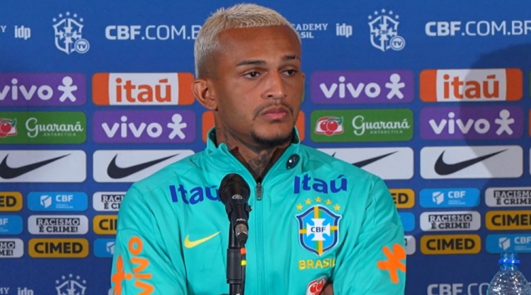 巴西隊后衛韋斯利：能入選國家隊感覺不可思議 和萬德森良性競爭