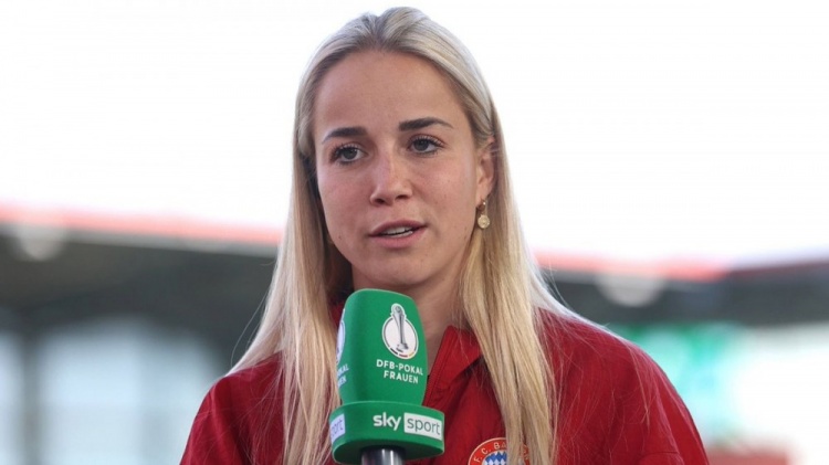 拜仁高層缺席女足德國杯半決賽,球員:希望他們至少在電視上看了