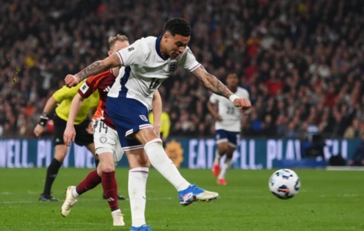 摩根-羅杰斯:對我今天沒能進球有點失望,圖赫爾人很隨和