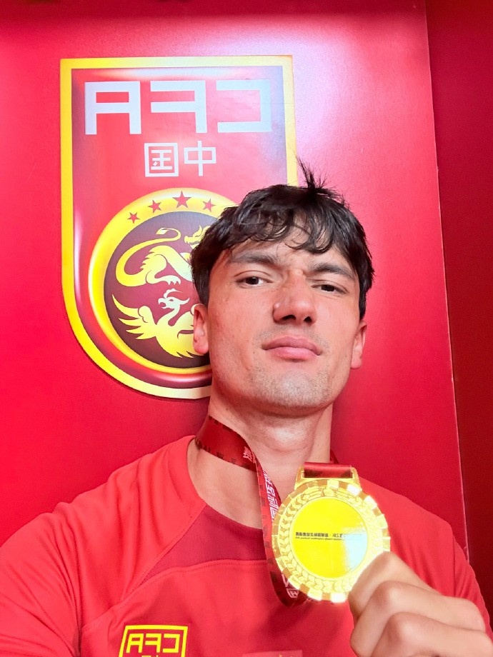 木塔力甫社媒慶祝鹽城四國賽奪冠:跟生命一樣珍惜場上的每分每秒