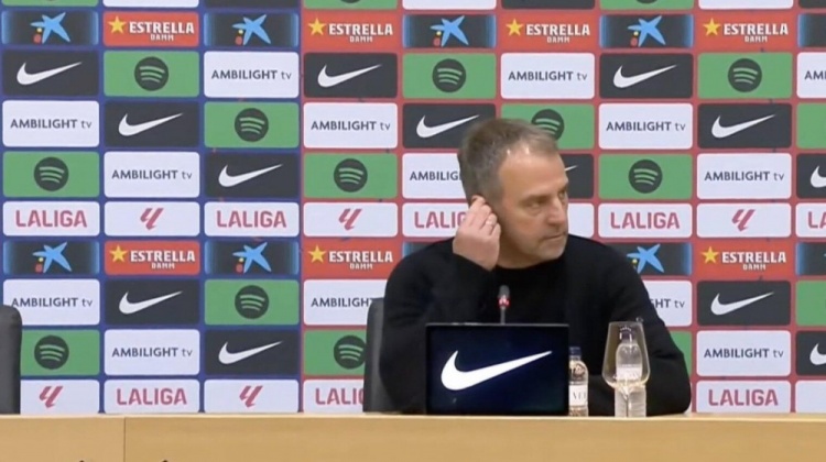 弗里克:賽程強(qiáng)度過(guò)大 賽事方或許能賺豐厚利潤(rùn) 但對(duì)球員健康無(wú)益