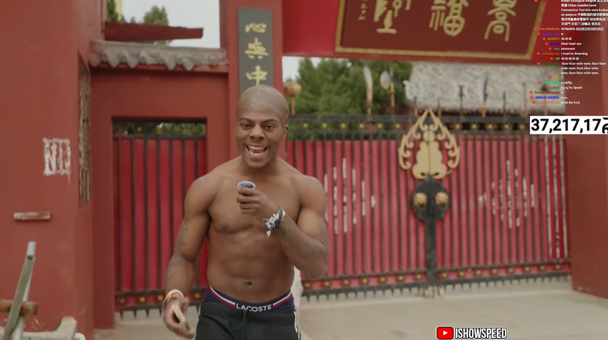 光頭造型!Speed中國行來到鄭州少林寺,上香拜佛學功夫