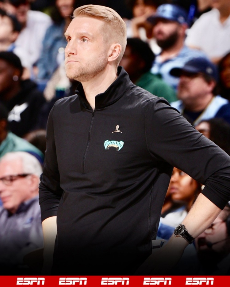 詹金斯下課!灰熊官方:伊薩洛擔任臨時主帥 執教本賽季剩余比賽