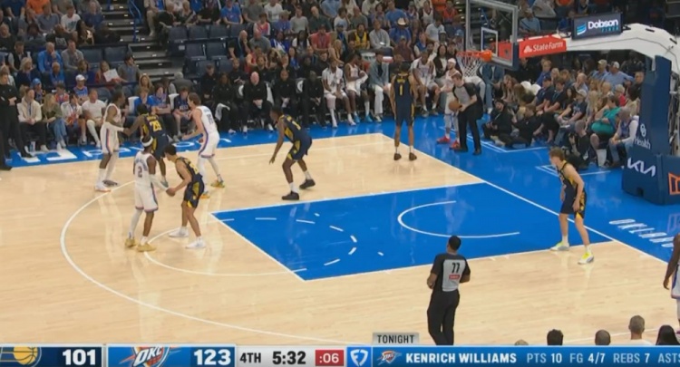 投降了!比賽還剩5分半鐘落后22分 步行者換下主力投子認(rèn)負(fù)