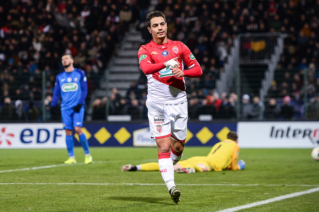 RMC:34歲法國(guó)前鋒本耶德?tīng)枌⒓用艘晾示銟?lè)部塞帕罕