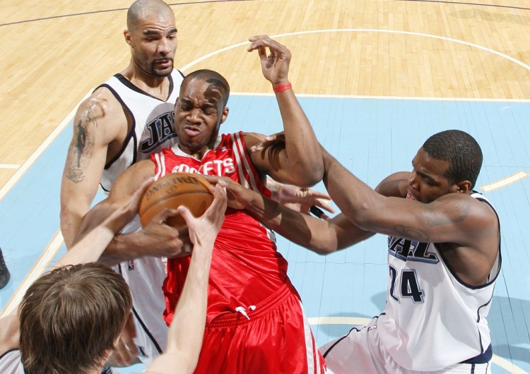 布澤爾:西部我看好火箭 如此有天賦的年輕球隊(duì)在季后賽很危險(xiǎn)