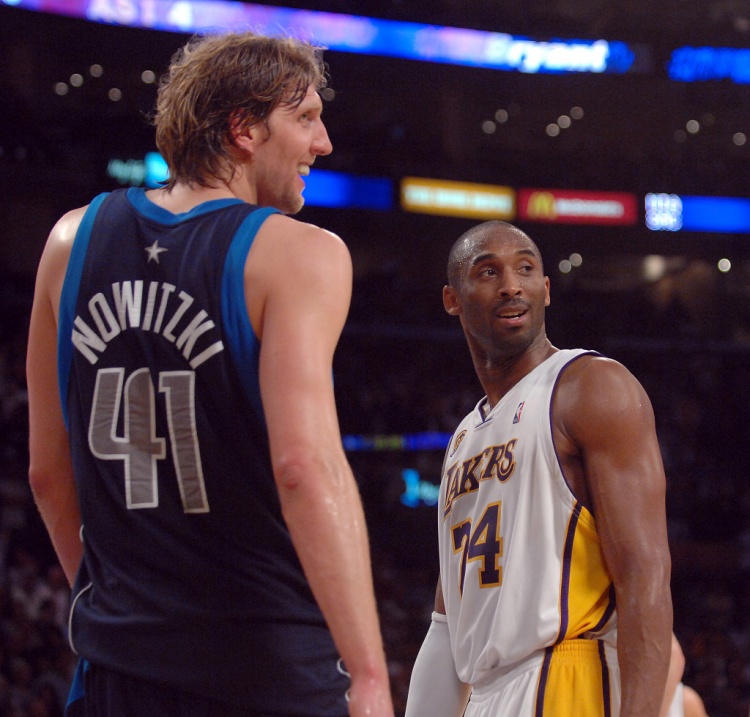 單人單隊25000分多難?科諾鄧一人一城 現役庫里獨苗 榜首是他?