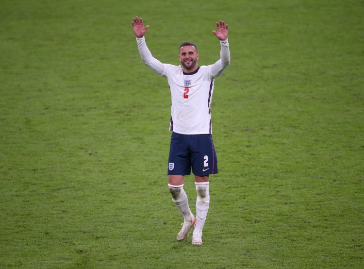 電訊報(bào)：圖赫爾執(zhí)教英格蘭首秀預(yù)計(jì)派出四后衛(wèi)，凱爾-沃克首發(fā)