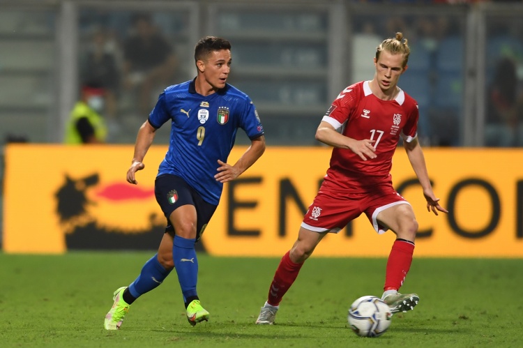 拉斯帕多里:進(jìn)3球卻沒贏或進(jìn)加時太不可思議 點球?抱怨沒有意義