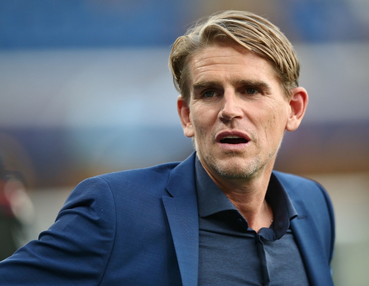 弗洛因德:格雷茨卡背部存在問題被換下,這只是預(yù)防措施