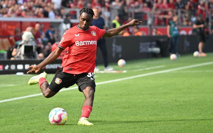 記者：弗林蓬仍計劃在夏窗離開藥廠，轉會費可能約為4000萬歐