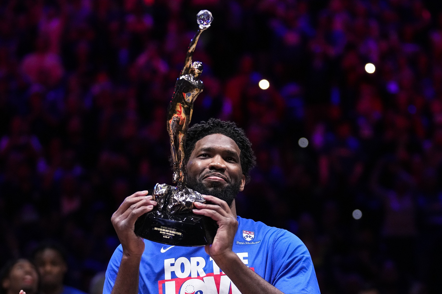 討論|恩比德目前的生涯能進名人堂?季后賽沒成績&出場少影響大?