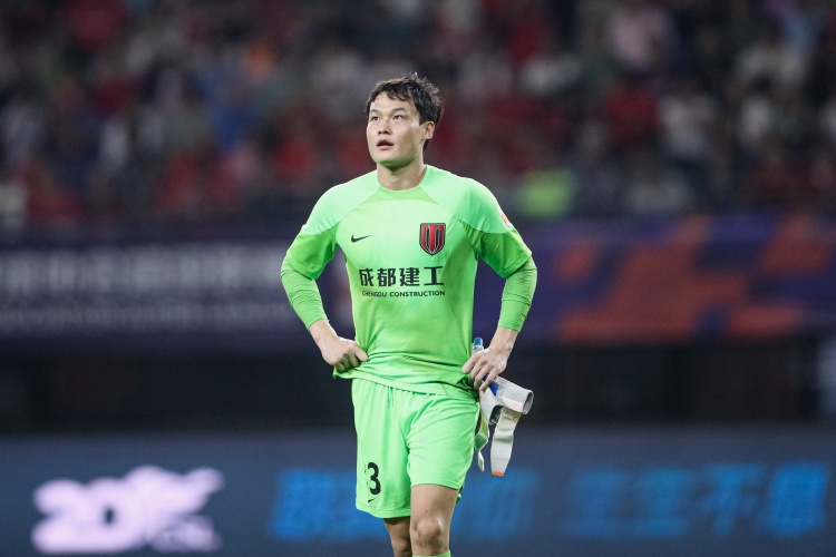 門將張巖代表蓉城B隊出戰熱身賽 2025賽季將隨B隊參加中乙聯賽