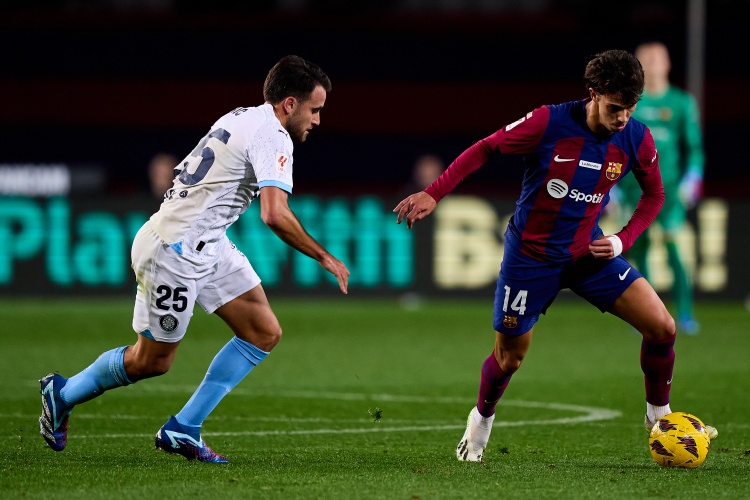 西媒：赫羅納兩次求購加西亞遭巴薩拒絕，弗里克：他是計(jì)劃內(nèi)球員