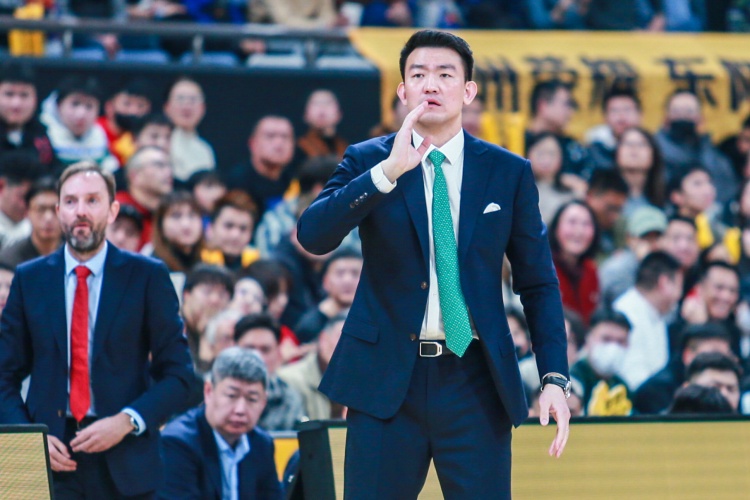 雙核缺陣!廣廈本場僅得74分創(chuàng)賽季新低 此前紀錄為對陣深圳77分