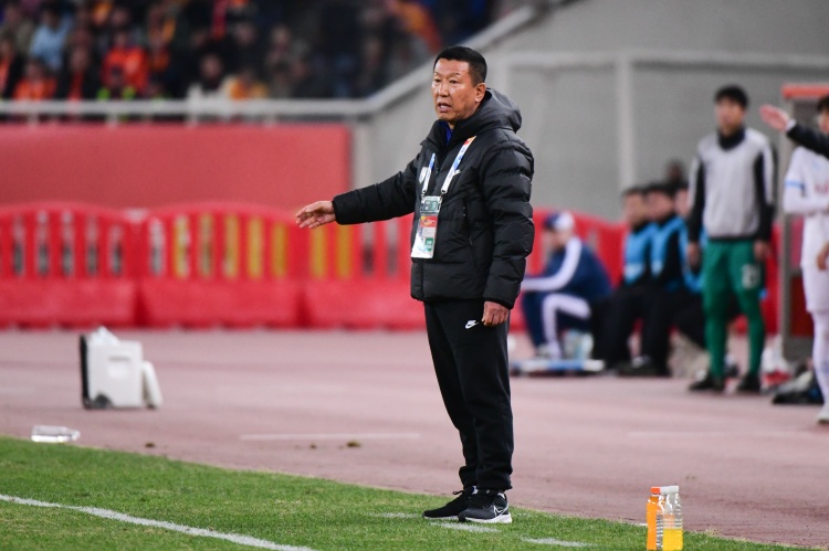 足球報談泰山vs蓉城:韓國教練斗法是看點,泰山三殺蓉城靠防反