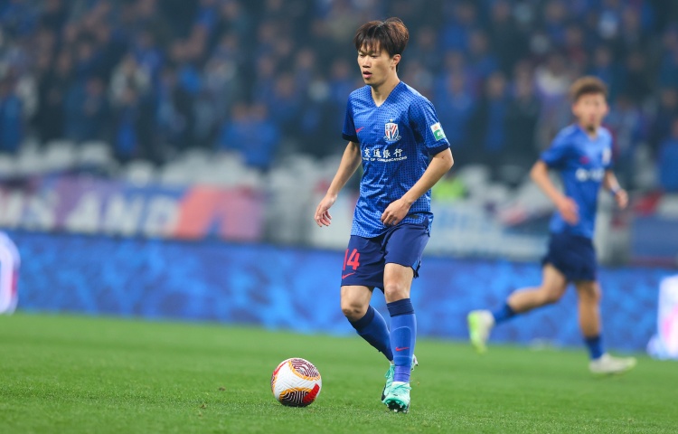 東體:謝鵬飛從主力到替補隱忍近半年,一直在做的就是訓練