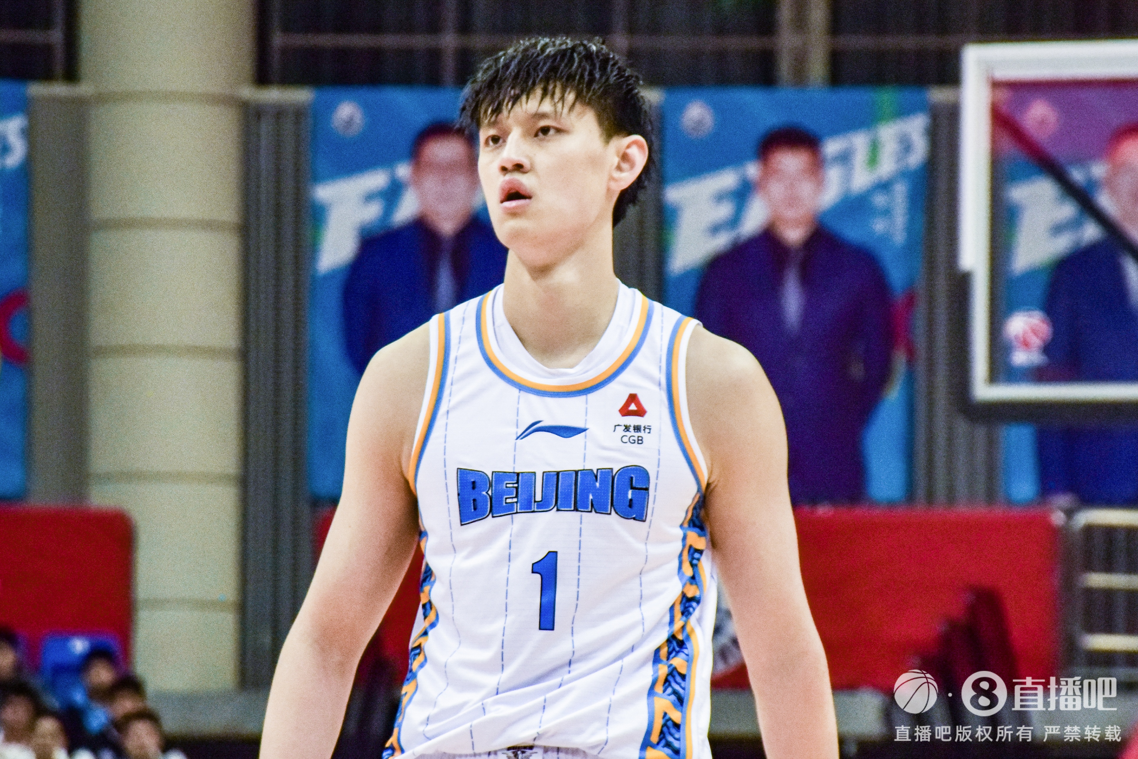 常規(guī)賽第36輪最佳陣容:曾凡博&洛夫頓&路易斯-金&賀希寧&里勒