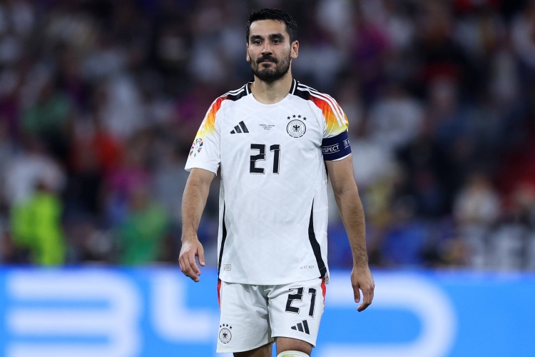 京多安:格雷茨卡去年謙遜地留隊為位置而戰,最終各方都因此獲益