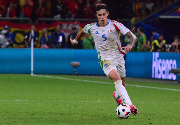 離場時并未拄拐!卡拉菲奧里:我不舒服,但我還什么都不知道