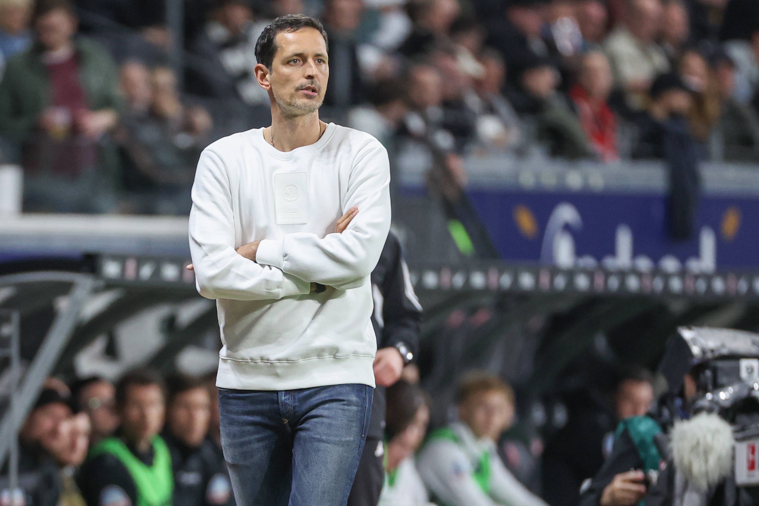 記者:法鷹有意與主帥托普默勒續(xù)約至2026之后,首次交流已完成