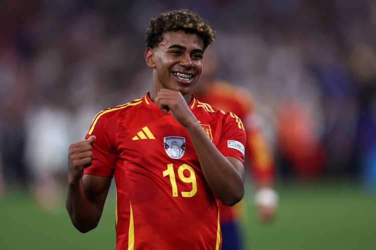 17歲258天！亞馬爾成為歐國聯歷史最年輕進球者