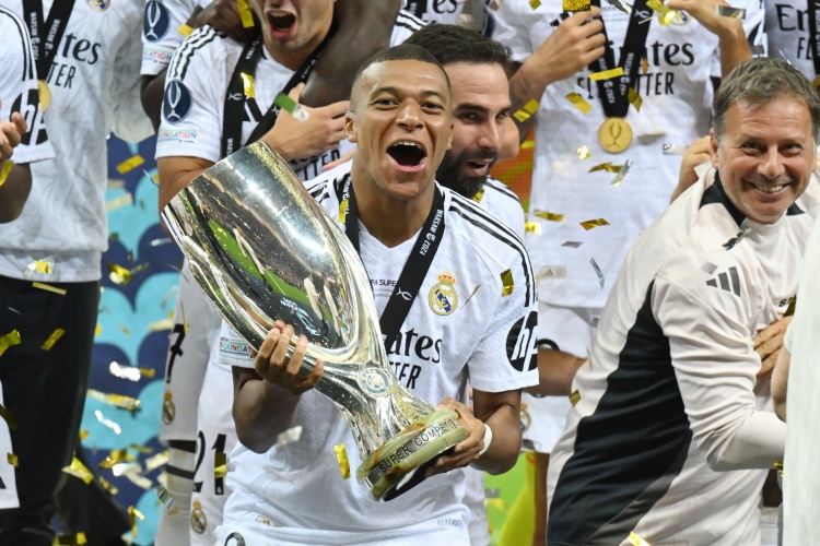 歐冠獎金每人90萬?馬卡:若皇馬成就四冠王,獎金總額將達8000萬