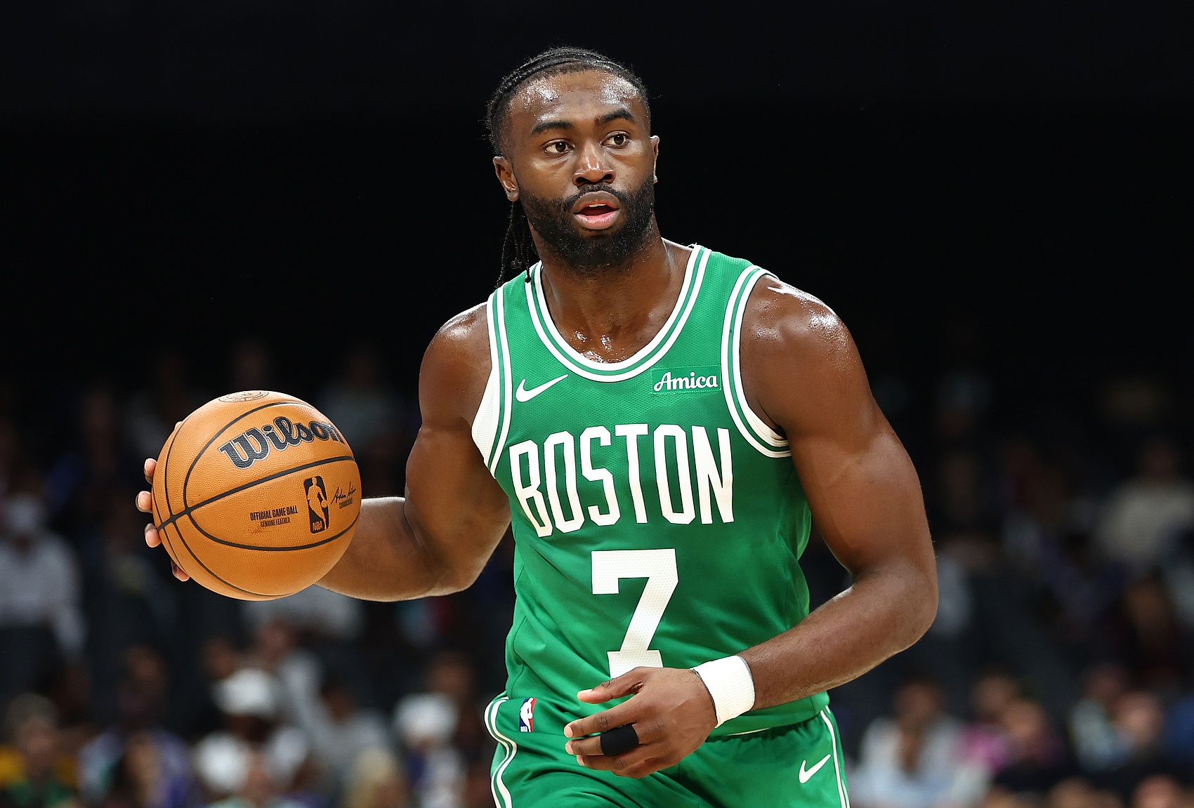 杰倫-布朗談差點被逆轉:我們不能過于慌張 不然情況會更糟