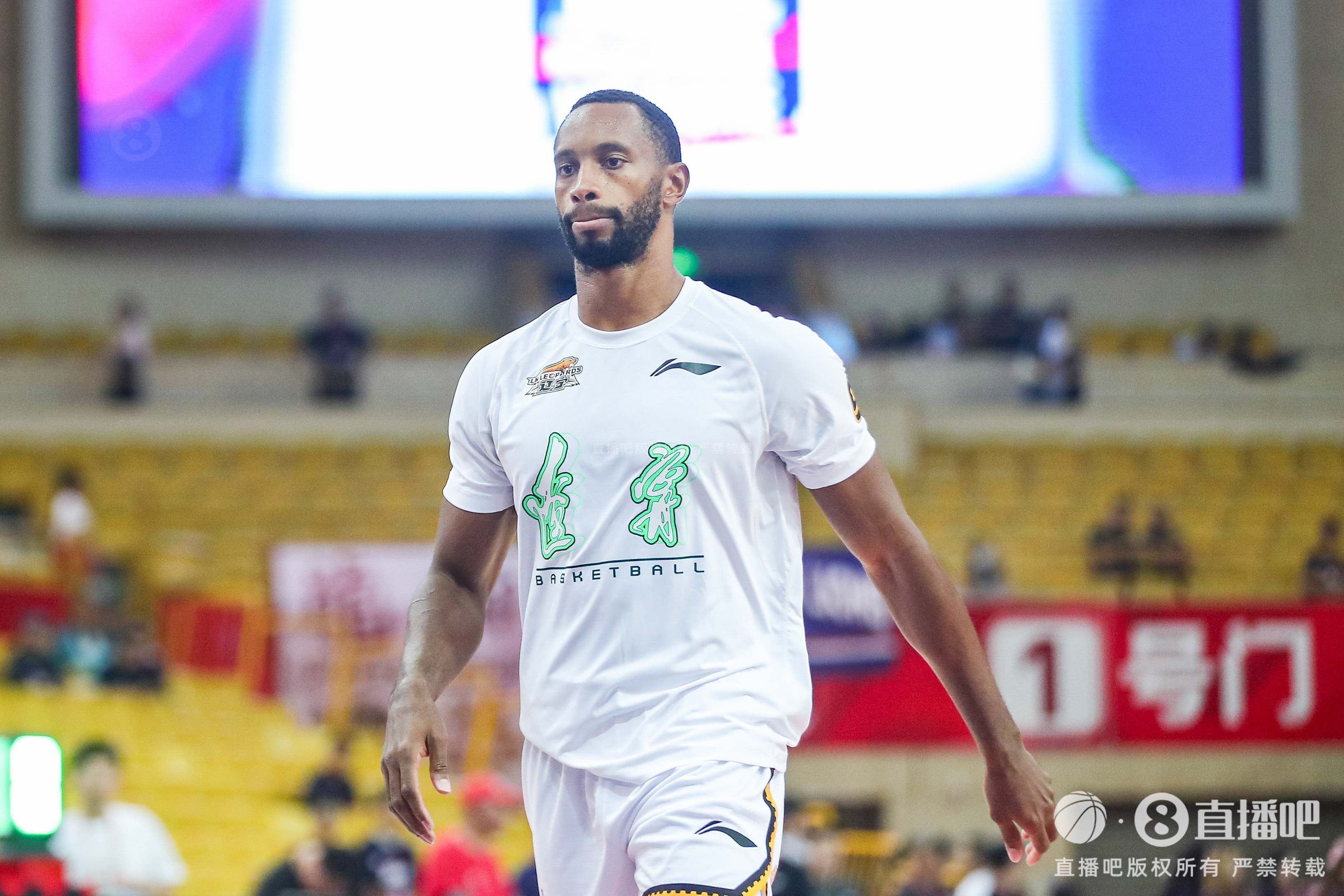 楊鳴:弗格還需要點時間 今晚缺陣 現在的目標就是把今晚比賽打好