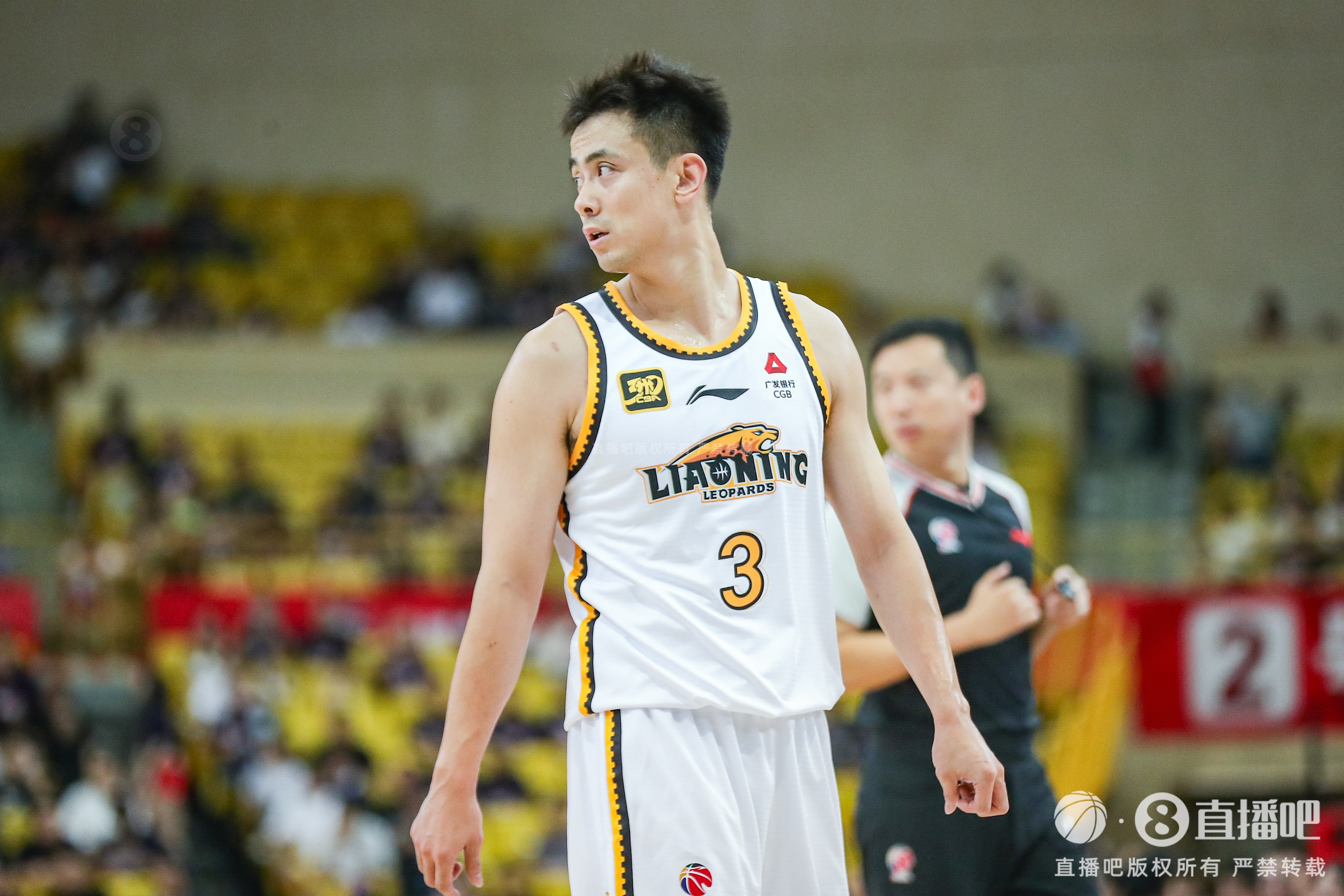 助攻數(shù)升至歷史第二！趙繼偉本場送11助 15中4拿到10分2板3斷