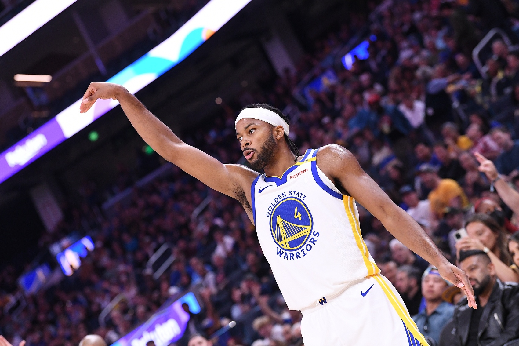 今天打了36分半!穆迪:感覺很棒 我一直在努力&為此拼搏