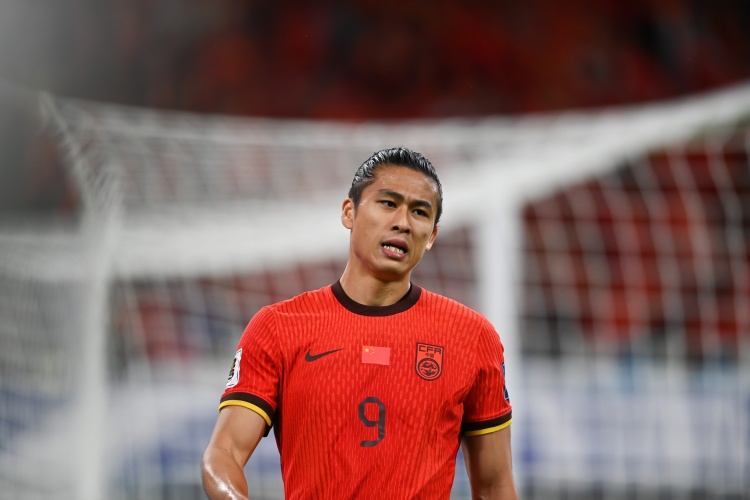 記者:希望小傷不影響,國足踢沙特關(guān)鍵是張玉寧要出場