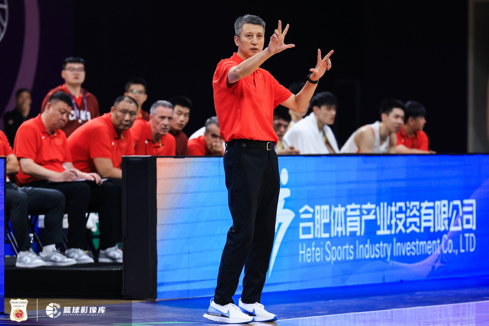 中國(guó)籃協(xié):堅(jiān)決杜絕特權(quán)思想、飯圈文化等不良風(fēng)氣對(duì)國(guó)家隊(duì)的侵染