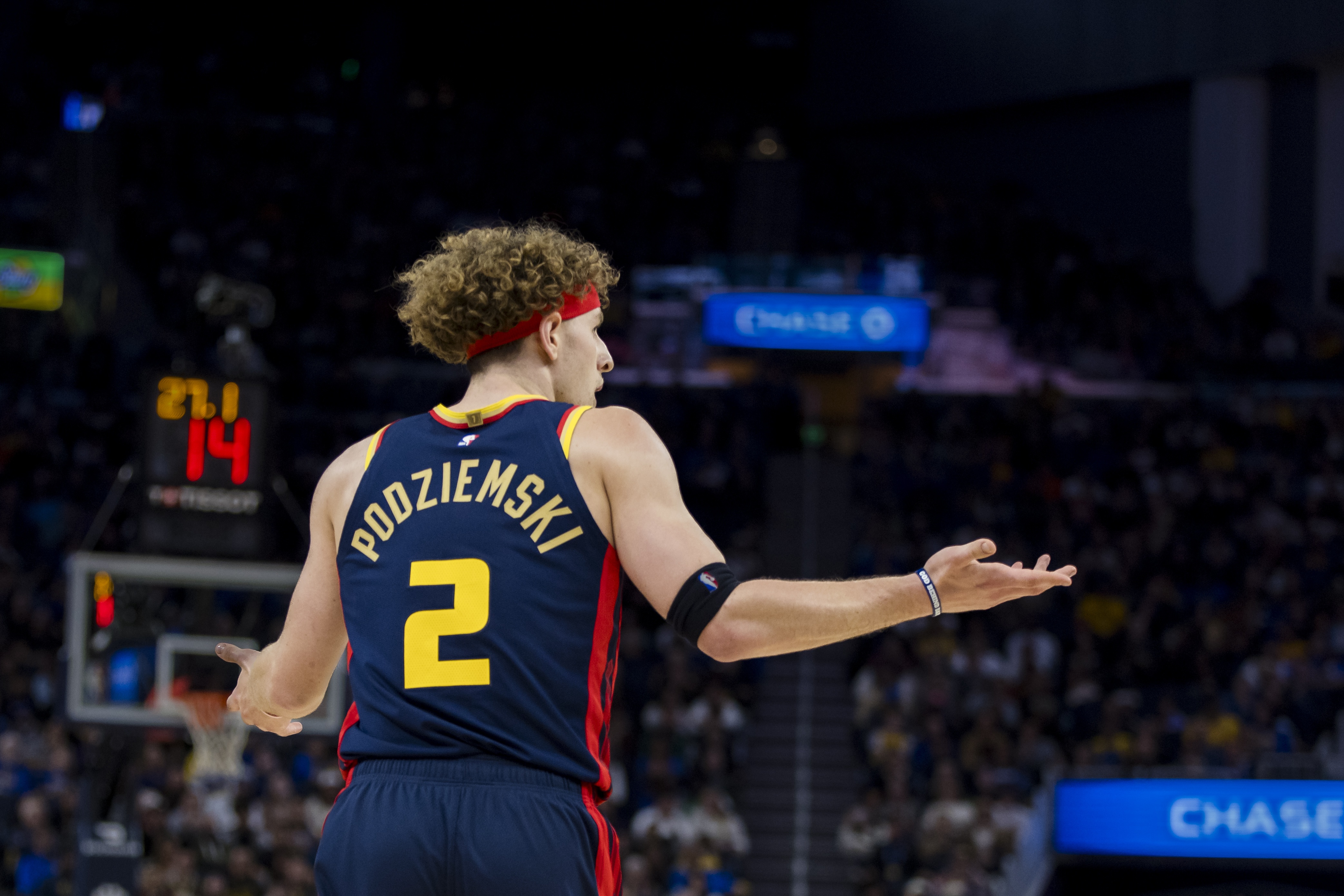 科爾:波杰姆斯基因背部緊張傷退 并不嚴重&目前要每日觀察