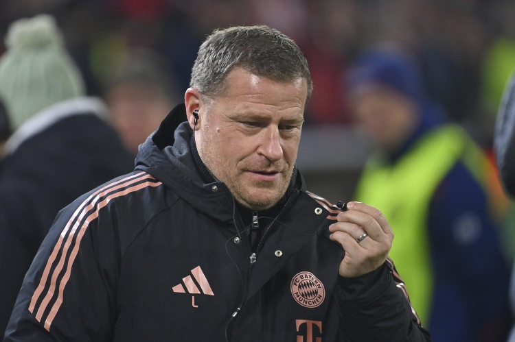 記者:拜仁內(nèi)部對埃貝爾存在不滿,正考慮任命高于他的管理者