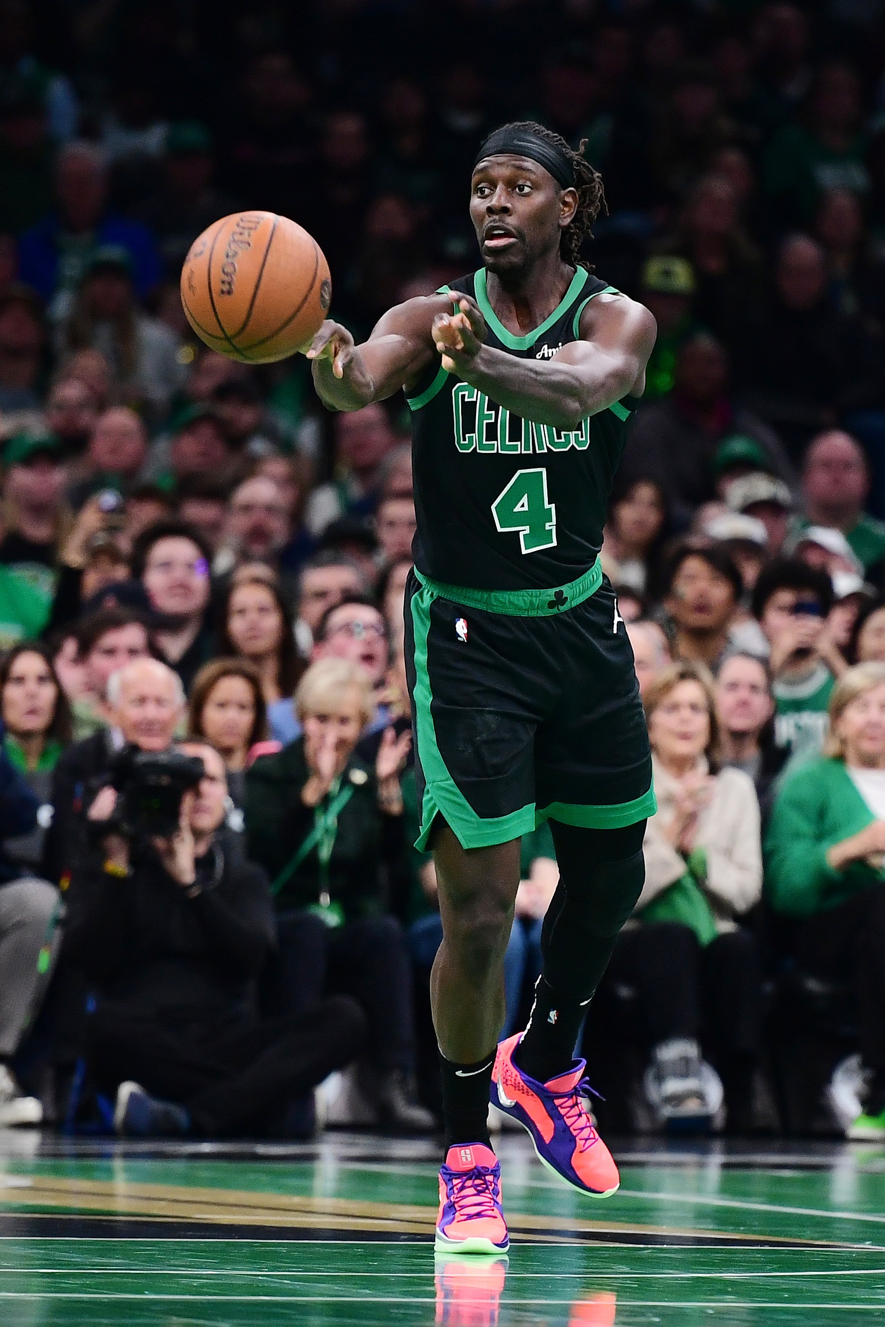 社會我朱哥!霍勒迪15中10得25分4板3助1斷2帽 三分8中5